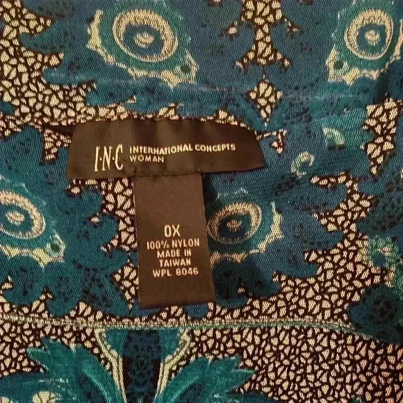 Inc women’s beautiful long sleeve nylon top. - Picture 2 of 5